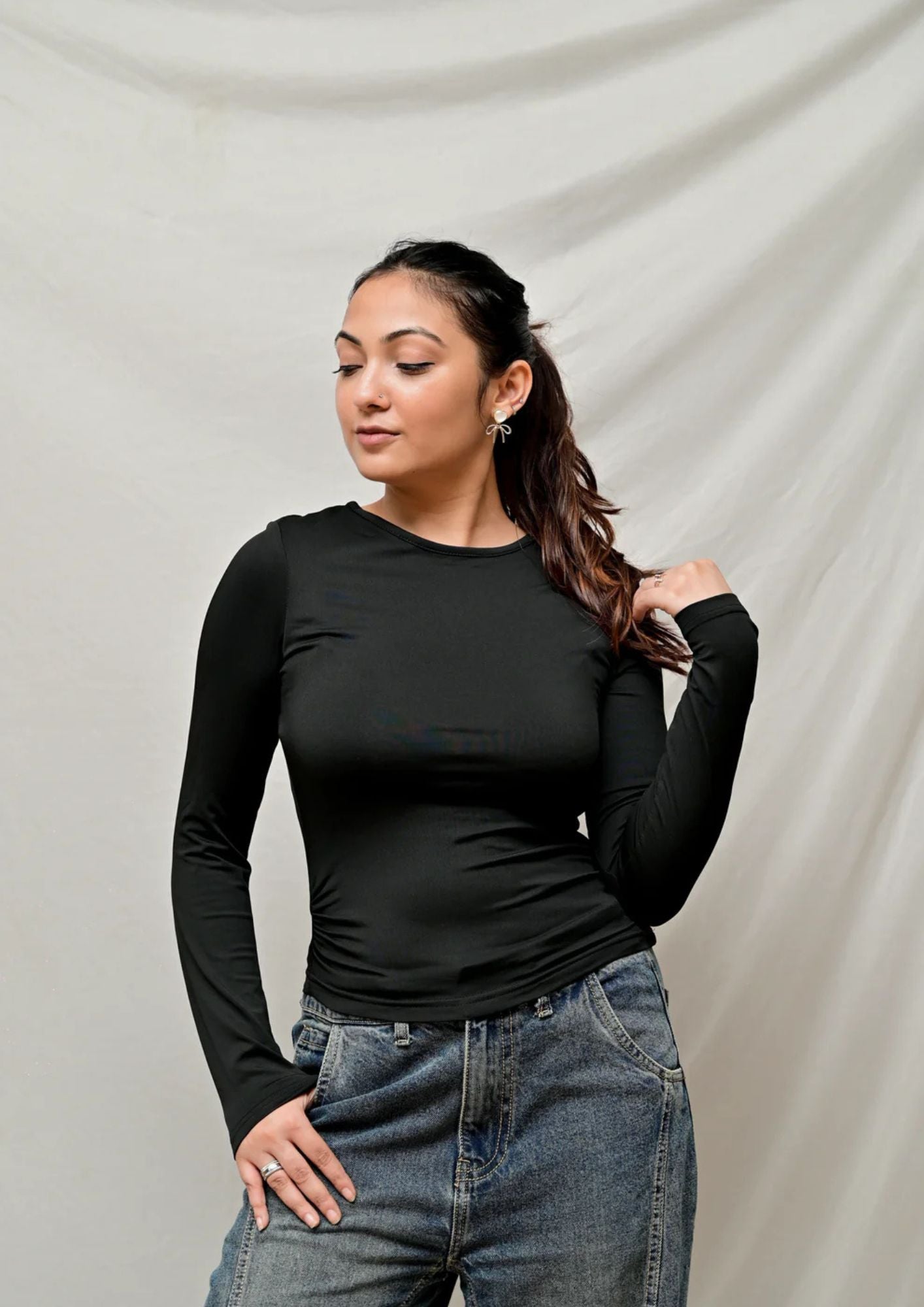 The Plain Basics/Essential Black